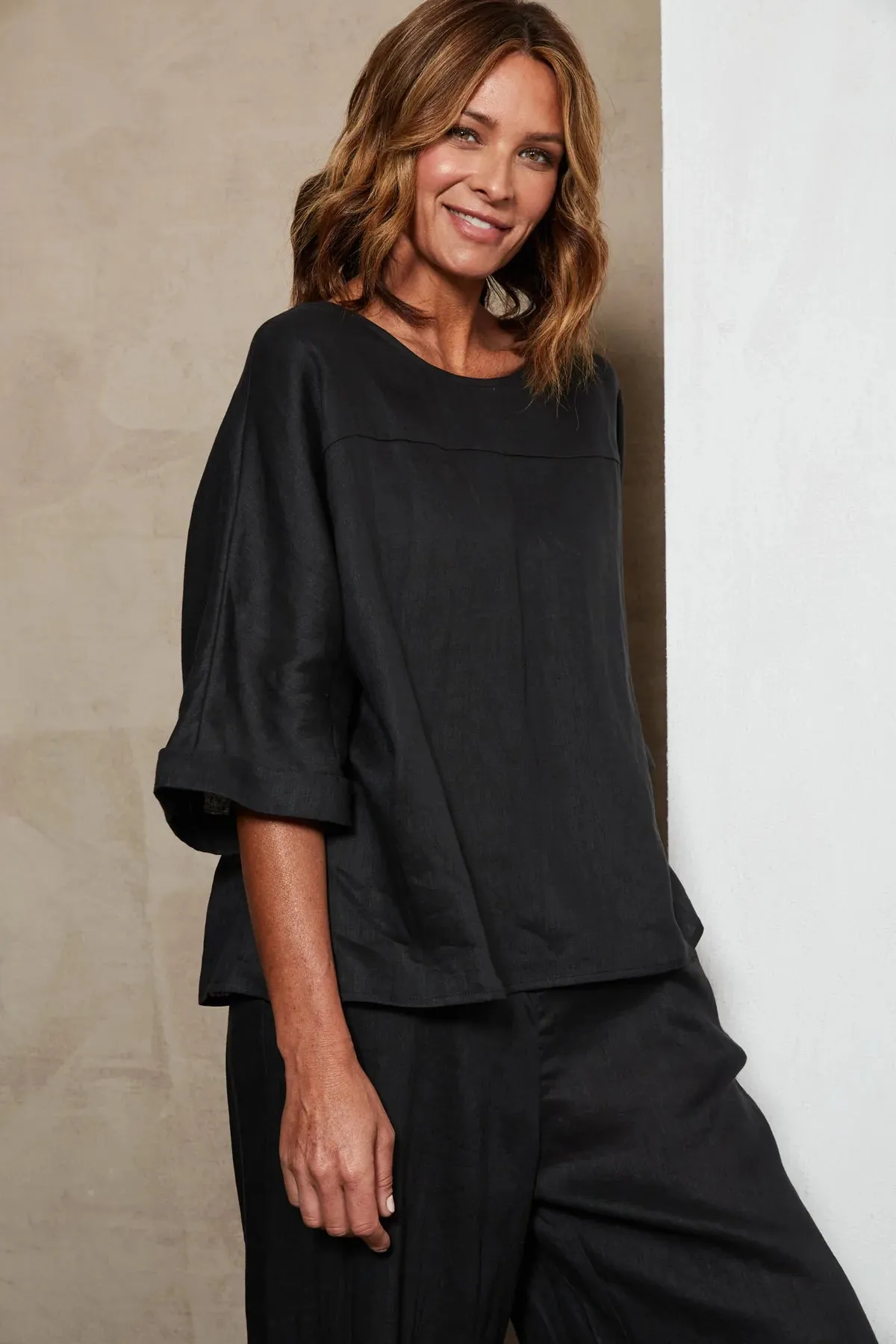 Eb & Ive 'Studio Relaxed Top' - Ebony